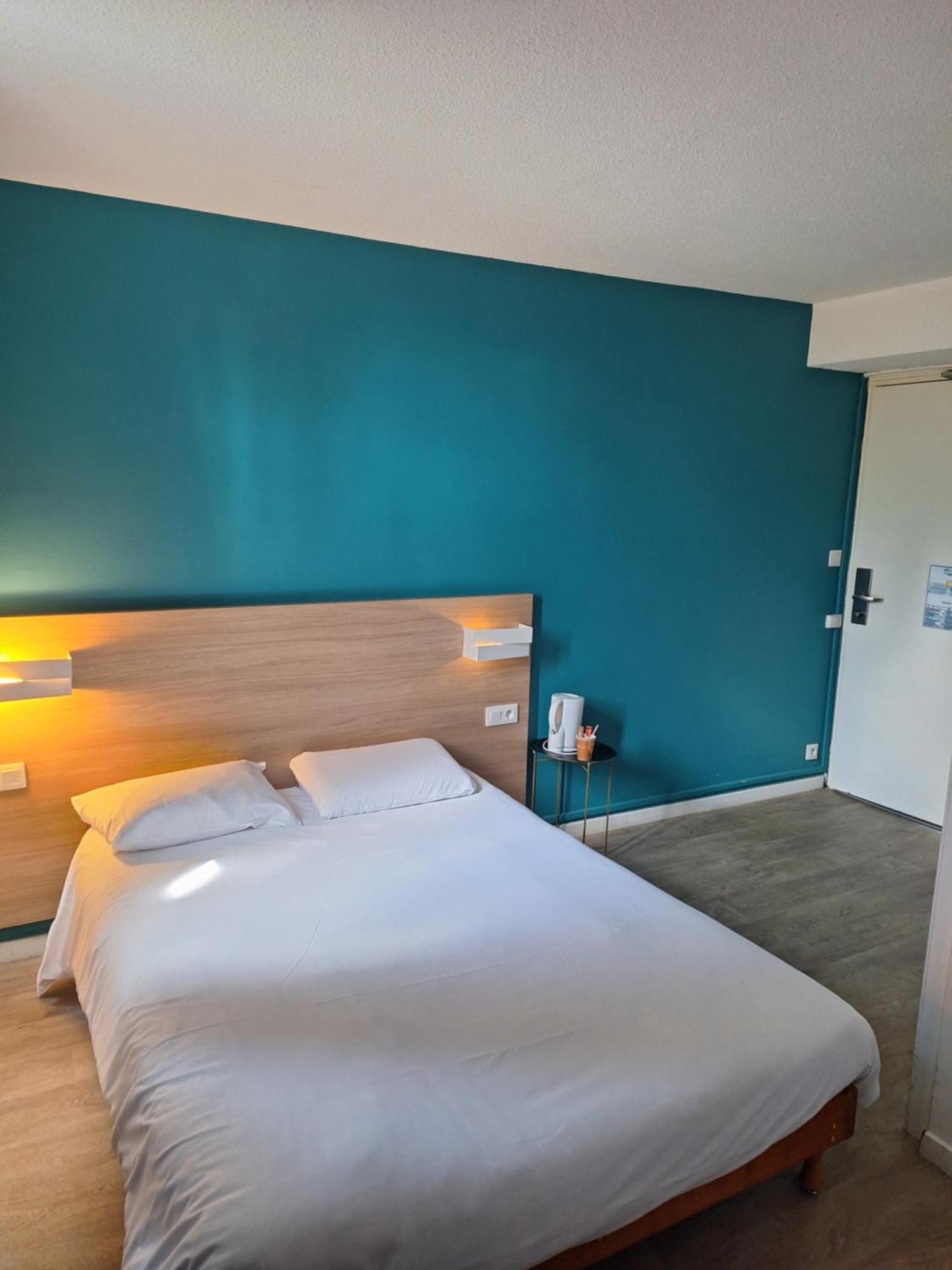 Brit Hotel Essentiel Tours Nord Exteriör bild