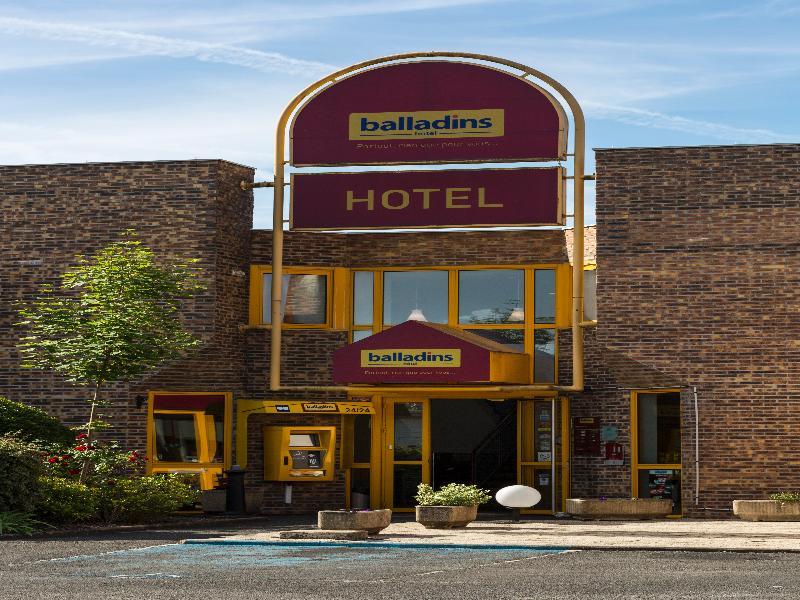 Brit Hotel Essentiel Tours Nord Exteriör bild